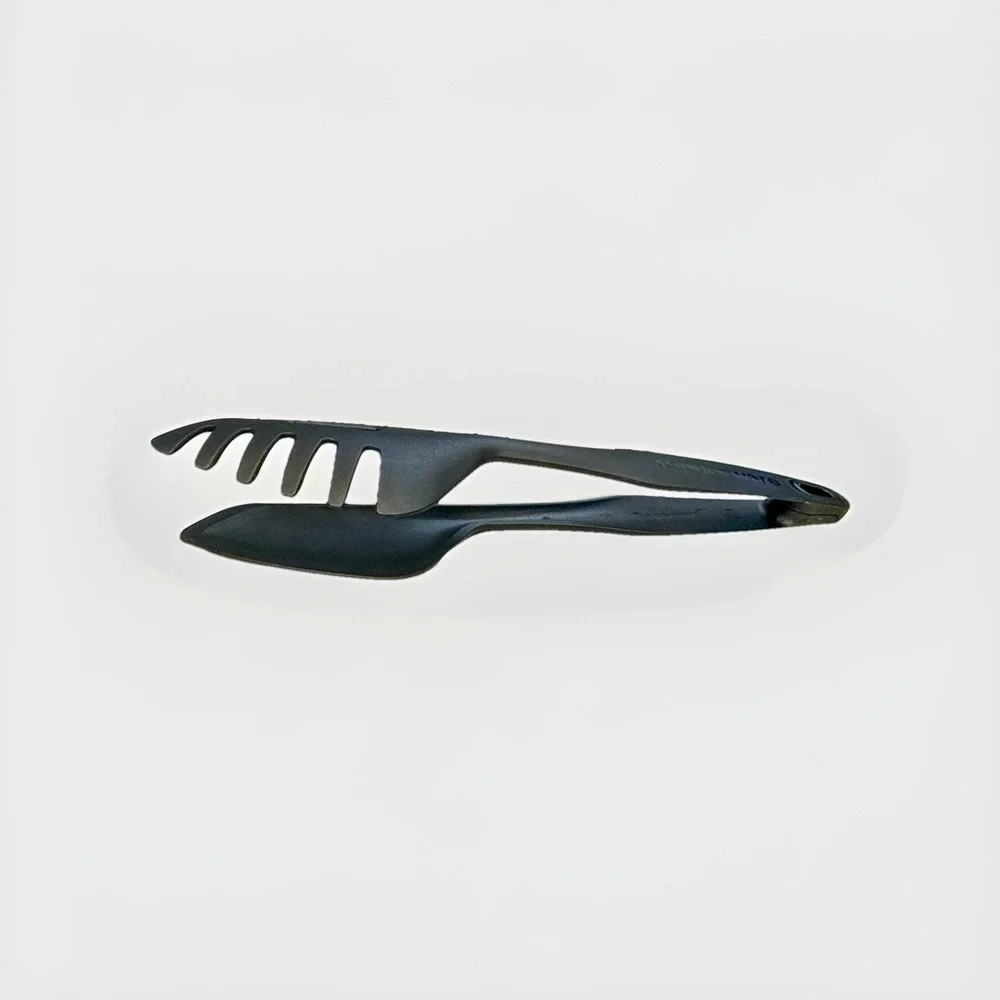 Tupperware Black Pasta Server and Spatula Set, Clip Together